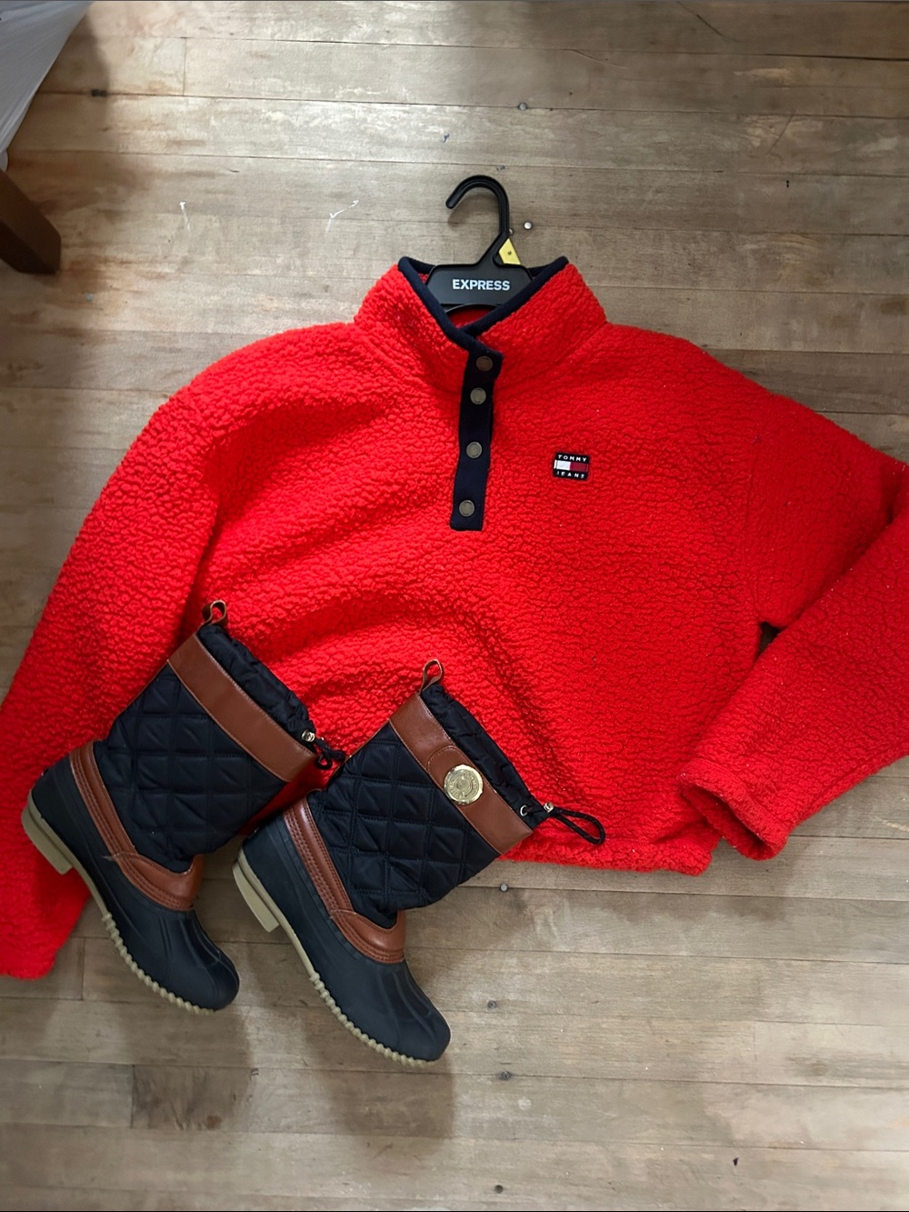 Tommy Hilfiger Red Sherpa Zip-Style Pullover with Navy blue Tommy boots